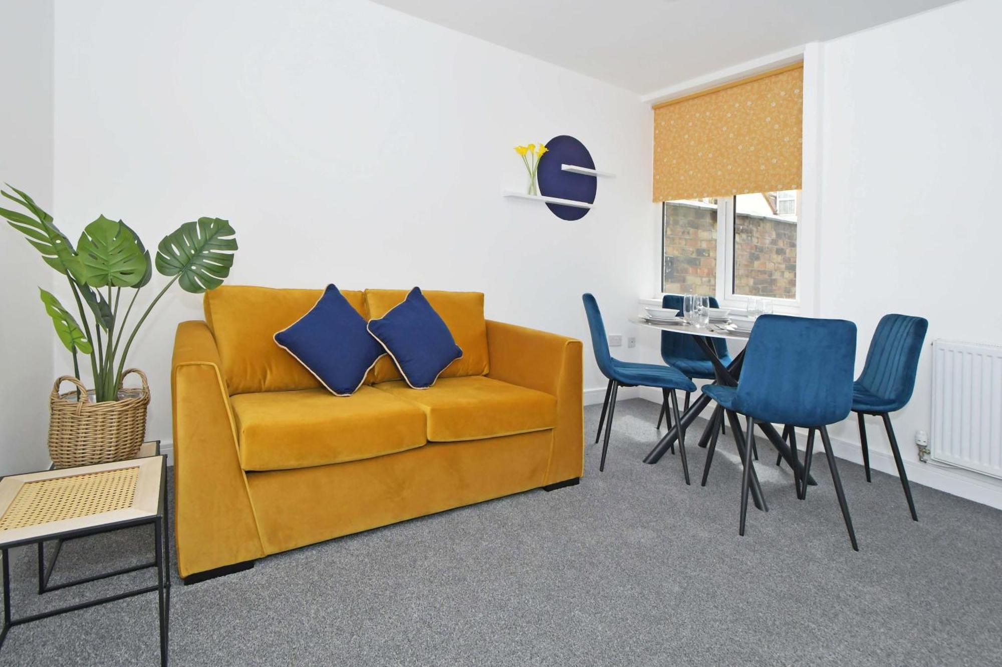 Sapphire Apartments By Yourstays - Luxury 2 Bedroom Apartments In Crewe Exterior foto
